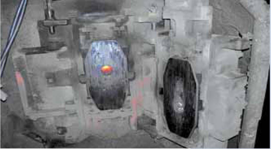 Figure 4.
FF90 gate under
operation at plant D